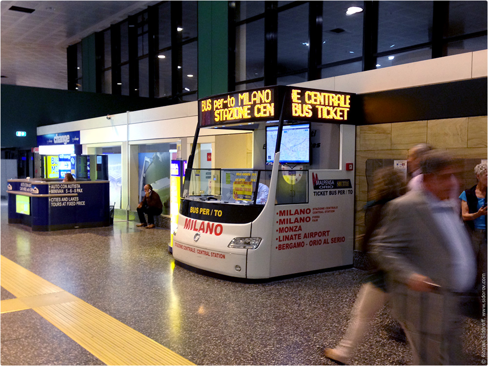 Airport Milano Malanpesa. Bus tickets.